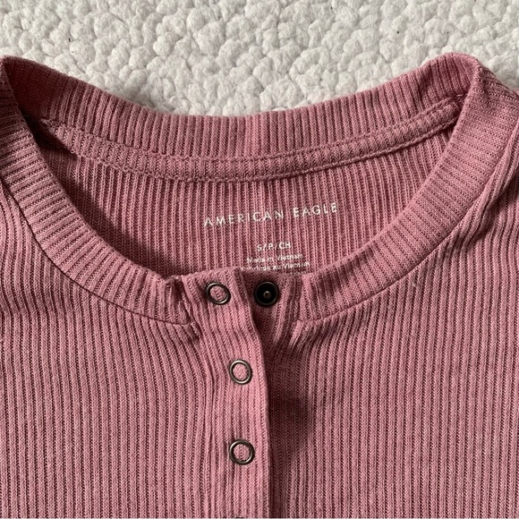 American Eagle Pink T-Shirt - Picture 2 of 5